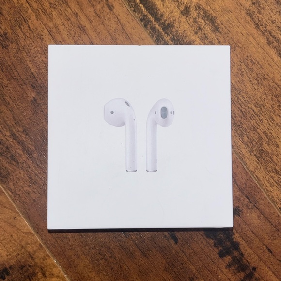 BRAND NEW apple airpods - Picture 1 of 3